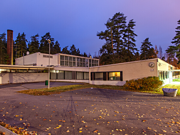 H&auml;rk&auml;vehmaan koulu